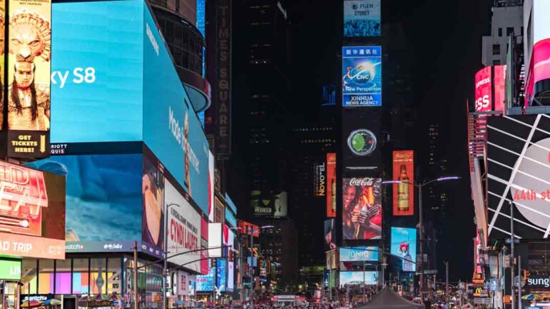¿Por qué captan tan bien nuestra atención los carteles LED?
