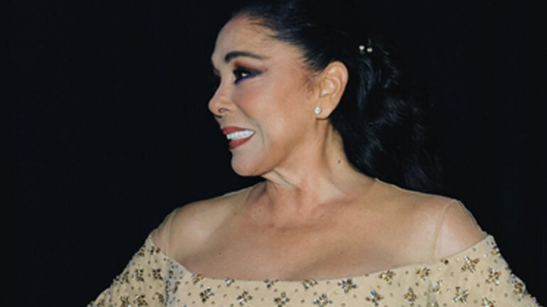 Isabel Pantoja sigue sin saldar su deuda de 70.000 euros con dos exseguidores
