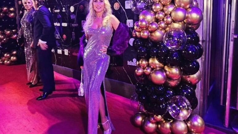 Malena Gracia muy dolida tras ser expulsada del tanatorio por el hijo de Arévalo