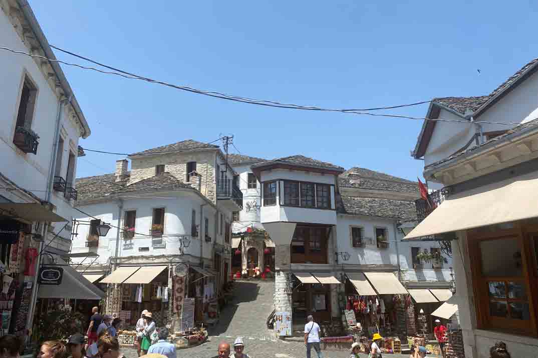 albania-gjirokaster-casas