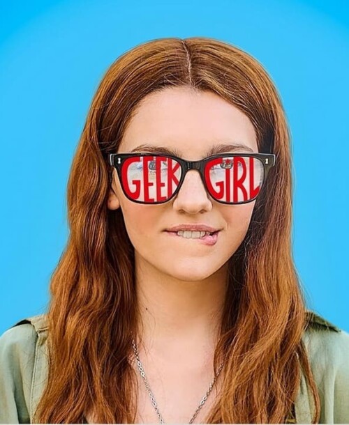 «Geek Girl», protagonizada por Emily Carey – Estreno en Netflix