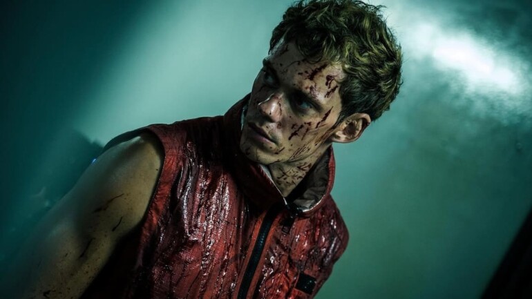 «Kill Boy» protagonizada por Bill Skarsgård – Tráiler y fecha de estreno en cines