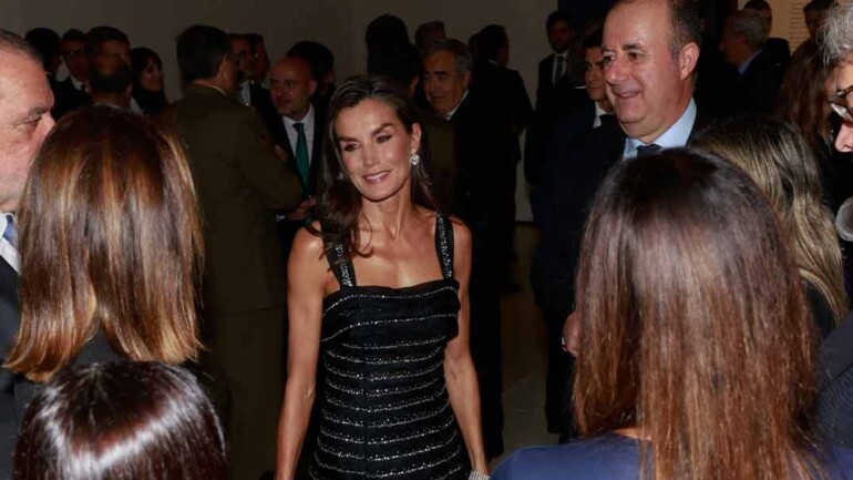 Los detalles del estilismo de la reina Letizia en la ceremonia de los Premios Planeta 2024
