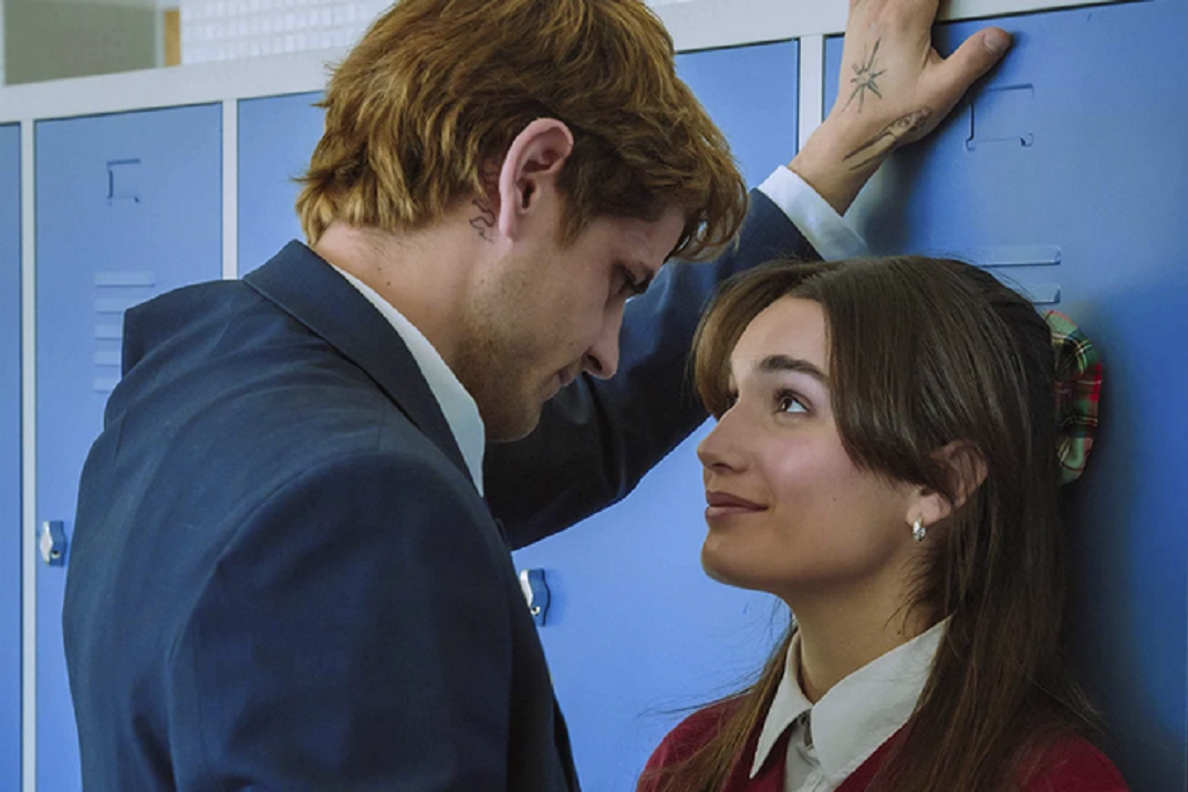 «Mala influencia» – Estreno en cines del thriller juvenil que ha arrasado en Wattpad