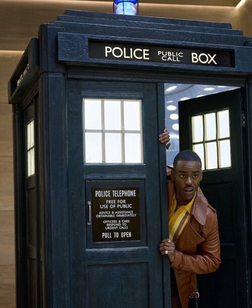«Doctor Who: Alegría, Alegría Joy», el especial de Navidad aterriza en Disney+