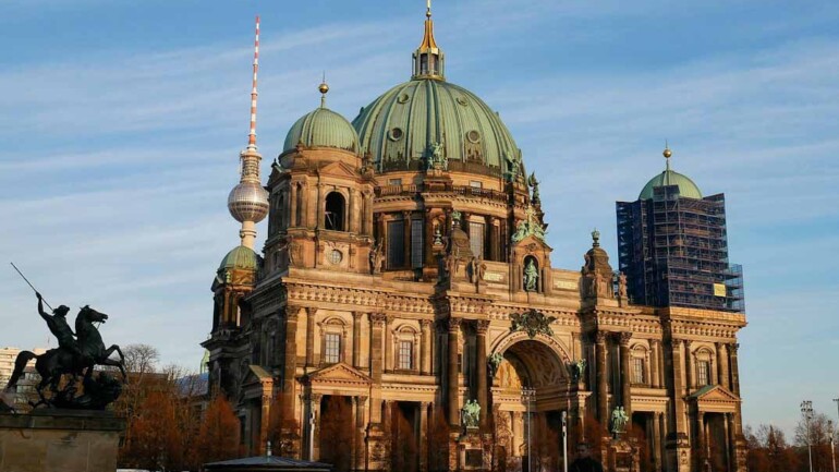 Berlín, una ciudad de contrastes – Qué ver, dónde comer y dónde alojarte