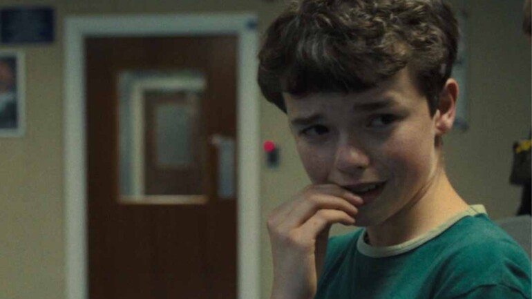«Adolescencia», la miniserie producida por Brad Pitt que arrasa en Netflix: top 1 en 24 horas, planos secuencia y una historia que estremece.