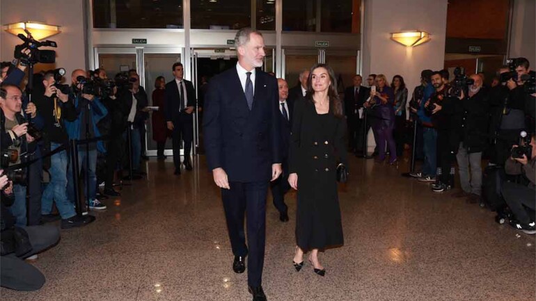 El vestido que la Reina Letizia rescató del barro en la DANA y su increíble historia