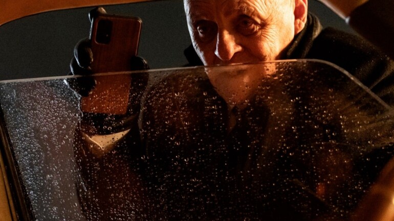 ‘Blindado’: Anthony Hopkins protagoniza este thriller claustrofóbico – Tráiler y fecha de estreno