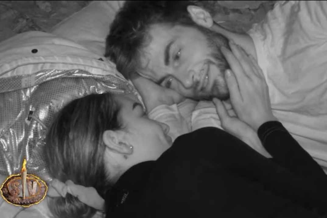 Anita y Montoya, de los gritos al beso en tiempo récord en ‘Supervivientes’