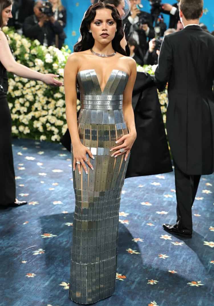 Jenna ortega met gala 2025