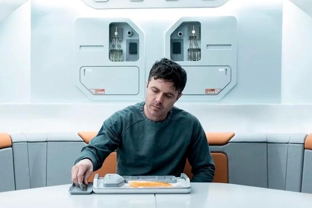 Destino: Titán: el nuevo thriller espacial con Cassey Affleck que explora los límites de la mente humana – Estreno en Movistar Plus+