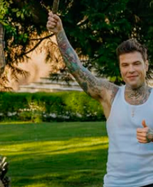 Adiós Chiara, hola Giulia: así es el nuevo amor de Fedez con quien se pasea por Cerdeña