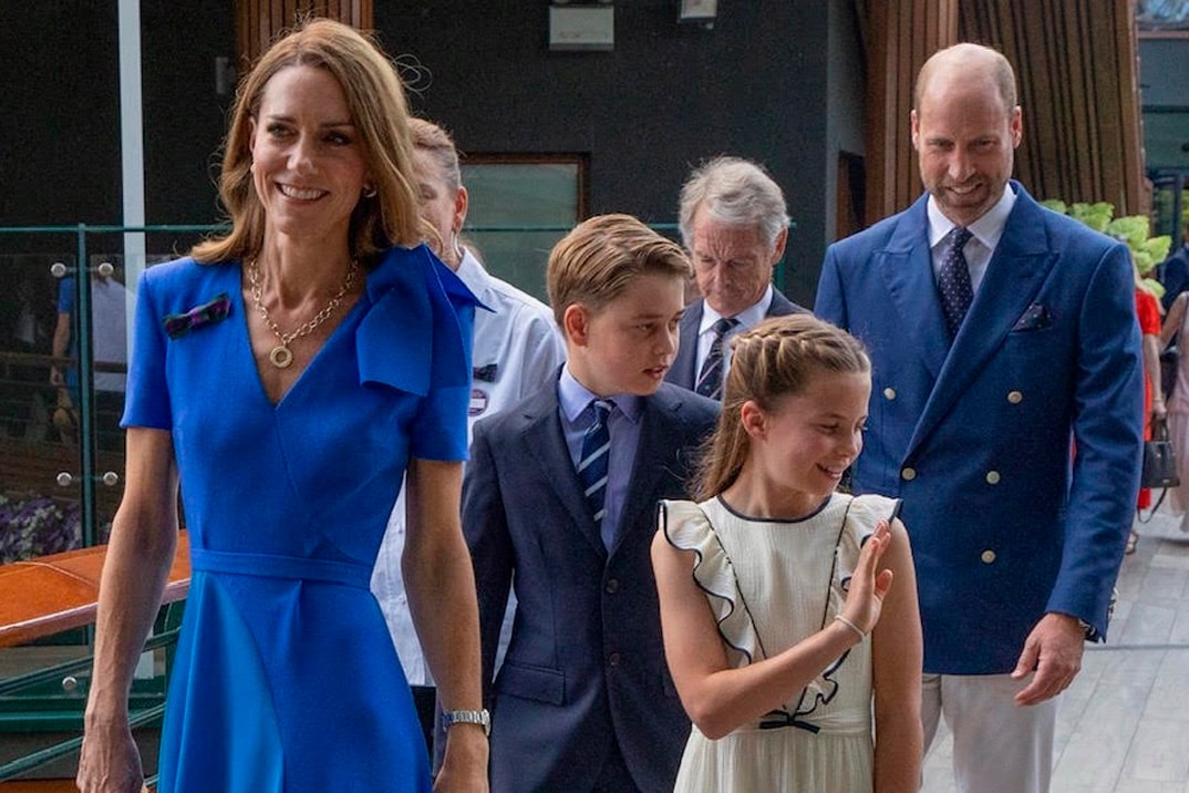 Elegancia en azul y regreso triunfal: Kate Middleton conquista Wimbledon junto a su familia