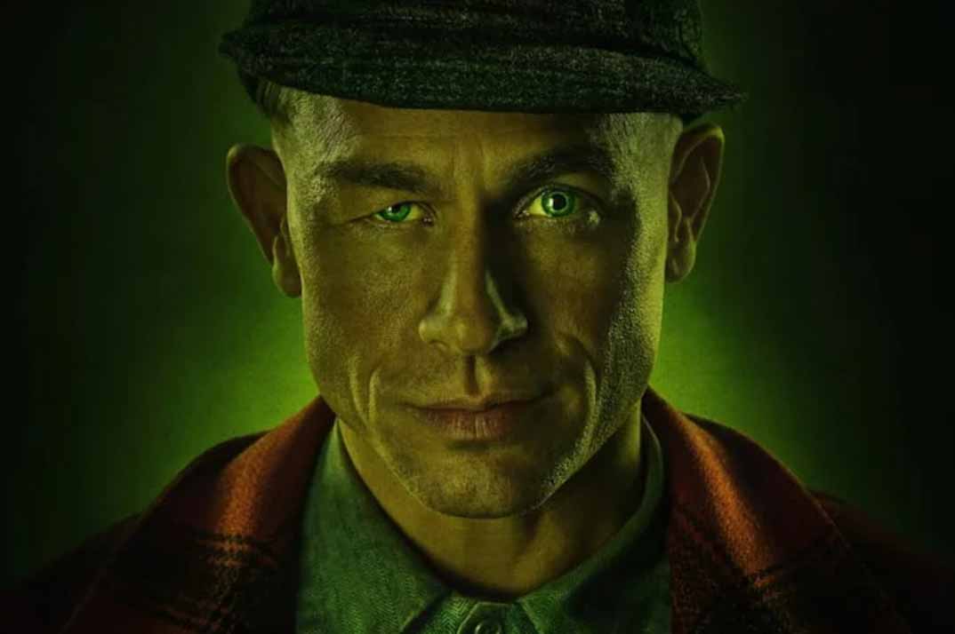‘Monstruo: La historia de Ed Gein’, la nueva serie de Ryan Murphy que redefine el terror real – Estreno este viernes en Netflix