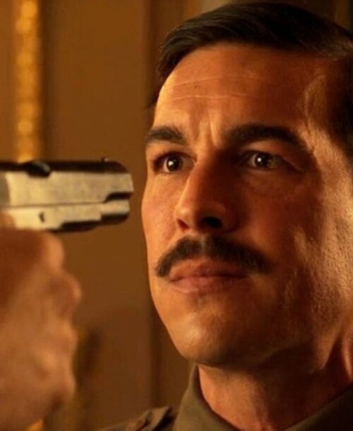 ‘La cena’ – Mario Casas protagoniza esta comedia histórica