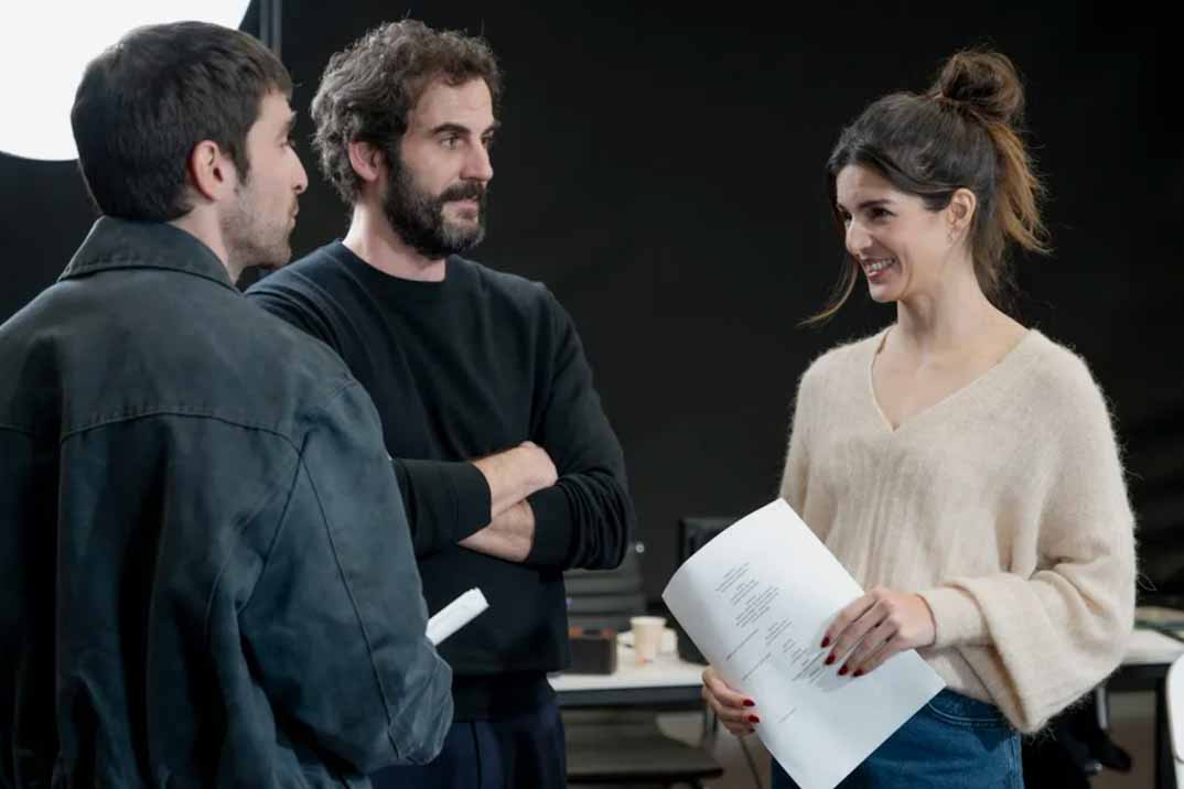 “La Agencia” Capítulo 9: Clara Lago desata los celos de Laura