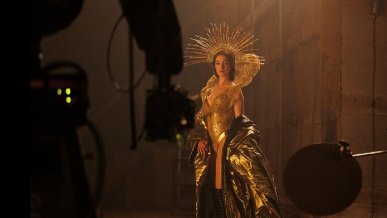 «Mother Mary» – Primeras imágenes del thriller psicológico protagonizado por Anne Hathaway y Michaela Coel