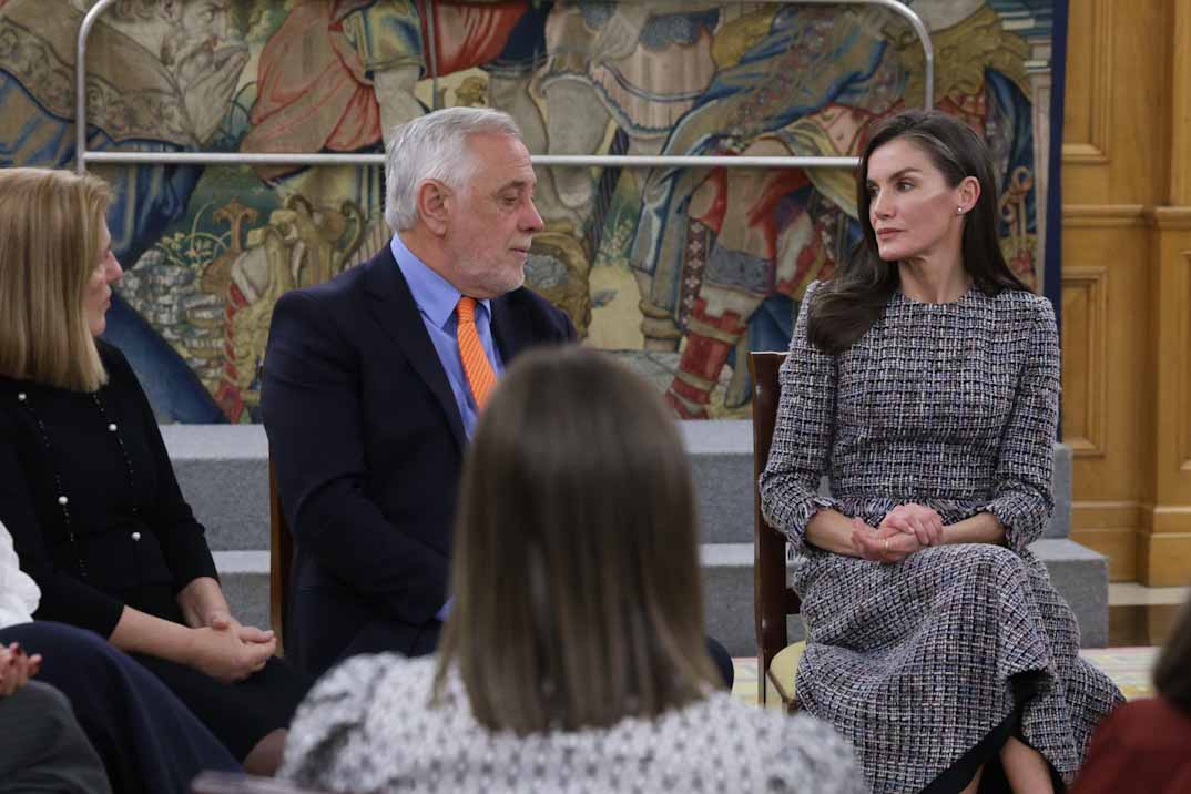 Reina letizia MFW tweed entrada 1