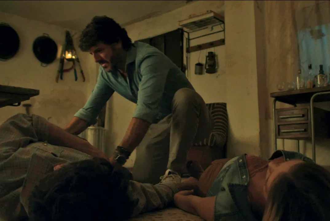 “Pura Sangre” Capítulo 4: Quince pasos