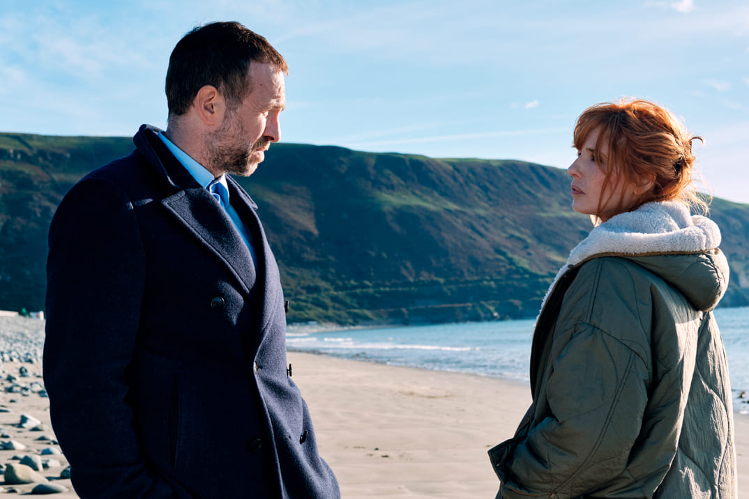‘Under Salt Marsh’: El oscuro thriller policíaco que llega a SkyShowtime con Kelly Reilly – Fecha de estreno y tráiler