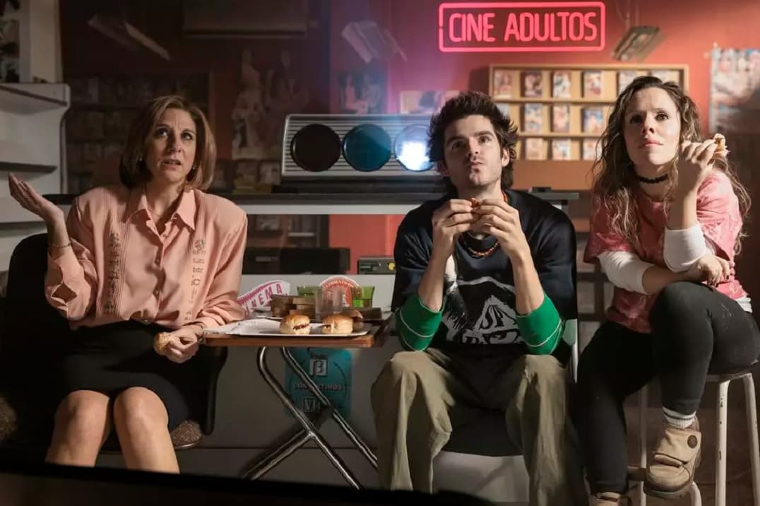 «Cochinas», con Malena Alterio, nos lleva a los años 90 más desatados – Estreno en Prime Video