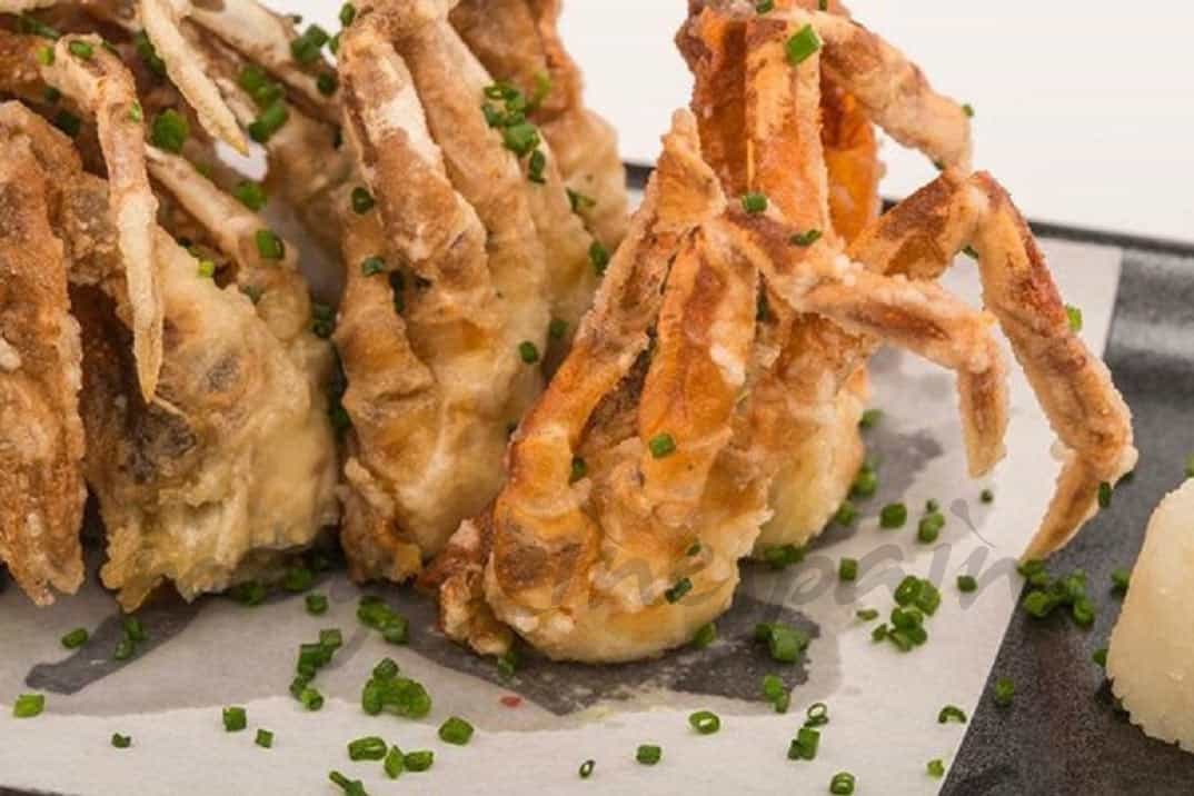 Tempura de cangrejo de concha blanda