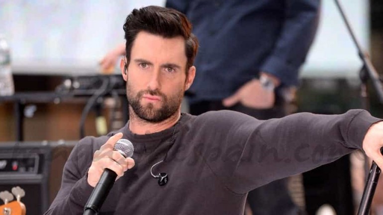 El lider del grupo Maroon 5, Adam Levine, el hombre más sexy del mundo
