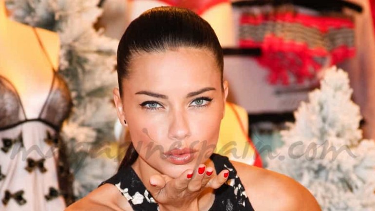 Adriana Lima y su regalo perfecto