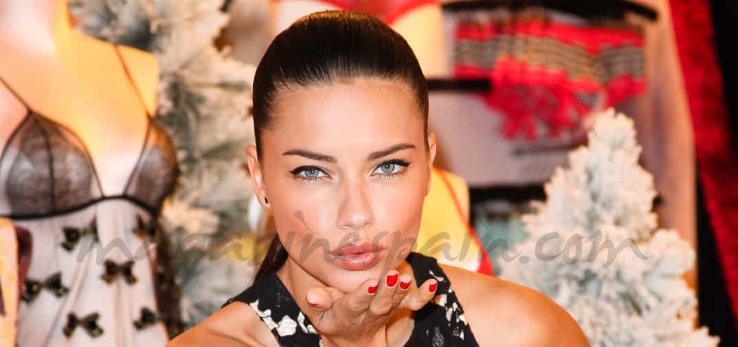 Adriana Lima y su regalo perfecto