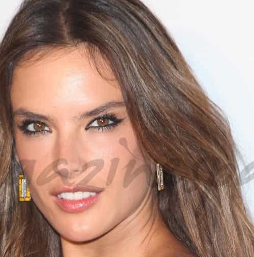 Alessandra Ambrosio  se la juega