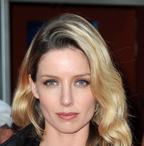 La actriz Annabelle Wallis, nueva pareja de Chris Martin