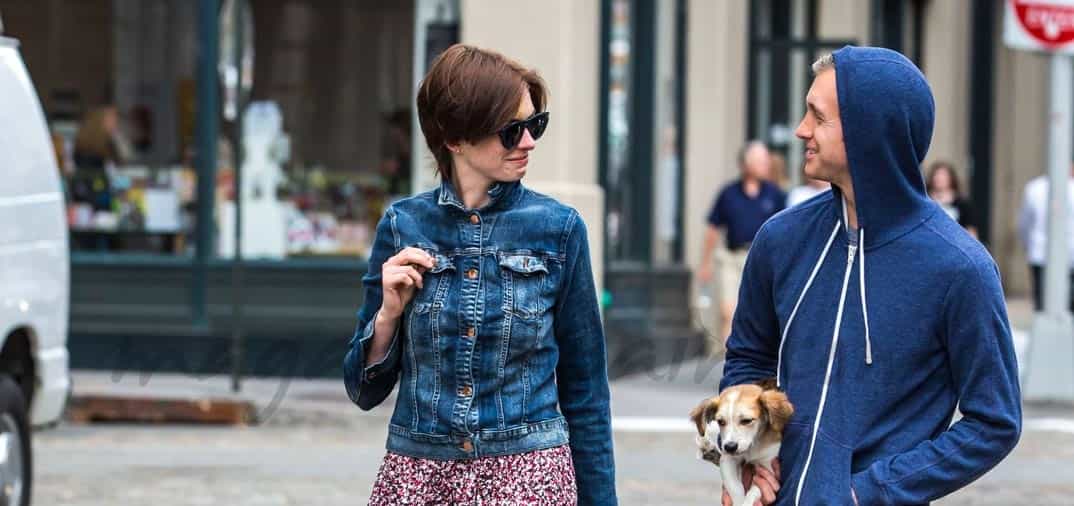 Anne Hathaway y su familia “urban chic”