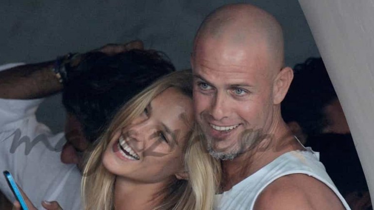 Bar Refaeli pone fin a los rumores que la relacionaban con un multimillonario