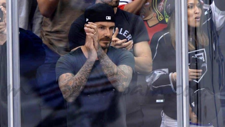 Beckham y sus hijos en el hockey