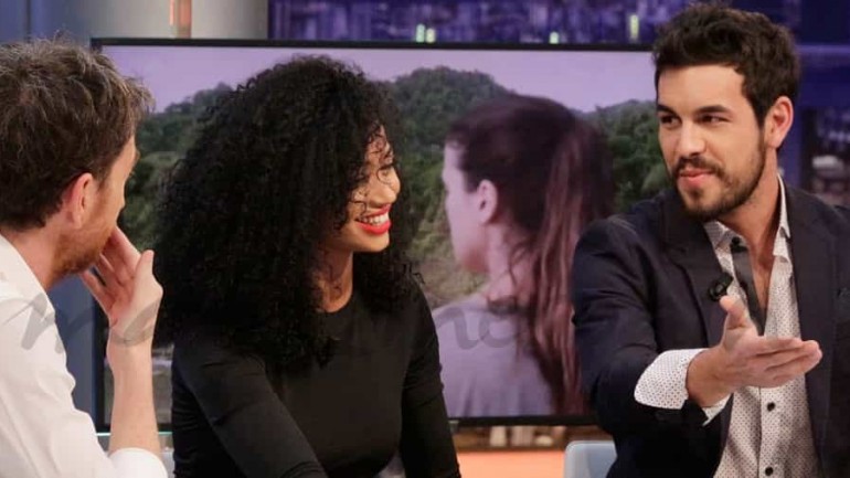 Mario Casas y Berta Vázquez, mucha química en «El Hormiguero»