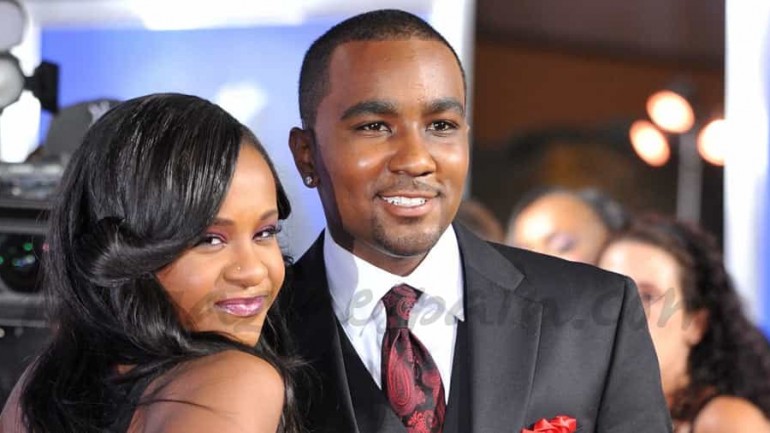 Bobbi, la hija de Whitney Houston, se ha casado con su hermano «adoptivo»