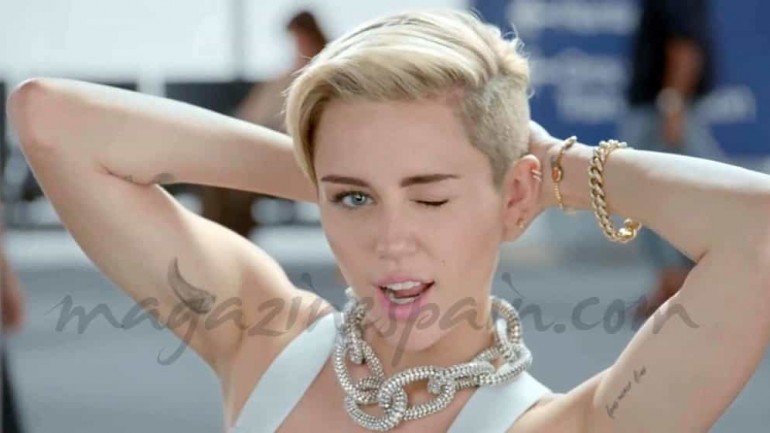 Miley Cyrus en la maleta de Redfoo