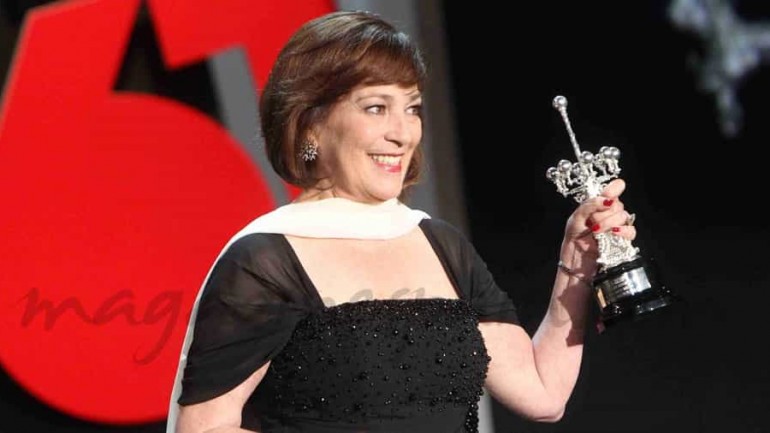 La primera actriz española que lo consigue … Carmen Maura