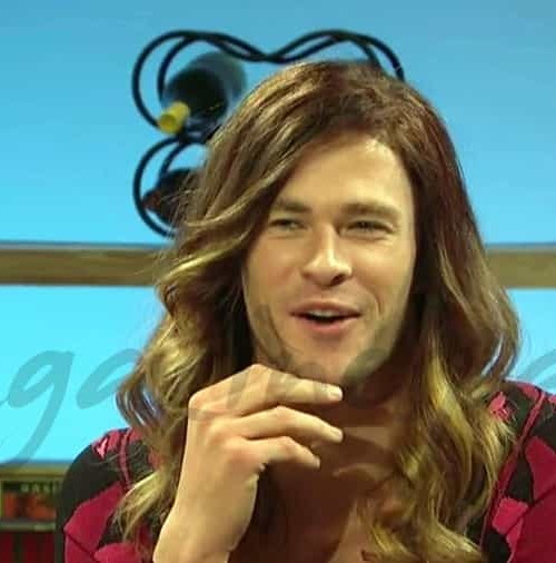 Chris Hemsworth se viste de mujer