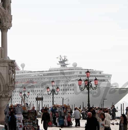 Los cruceros crean un problema en Venecia