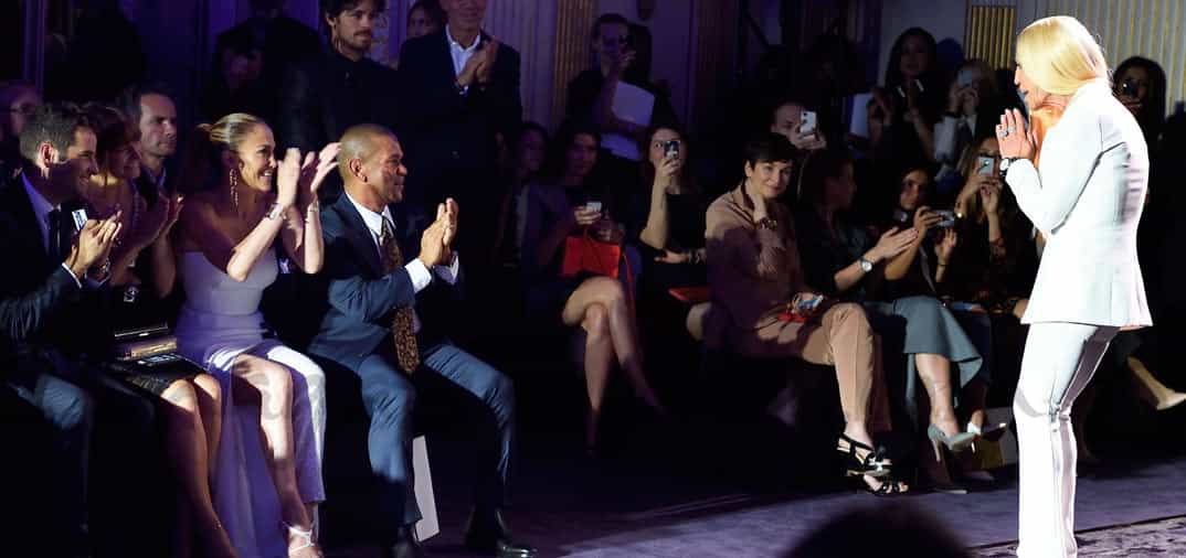 Donatella Versace, presenta su colección de alta costura