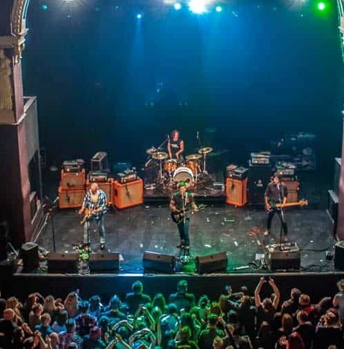 Eagles of Death Metal, el grupo estadounidense que actuaba en Bataclan, suspende su gira en Europa