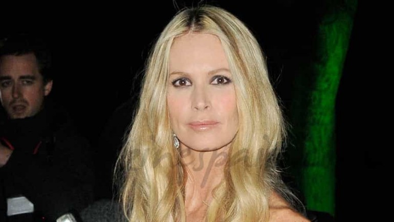 Elle MacPherson «el cuerpo» en lienzo