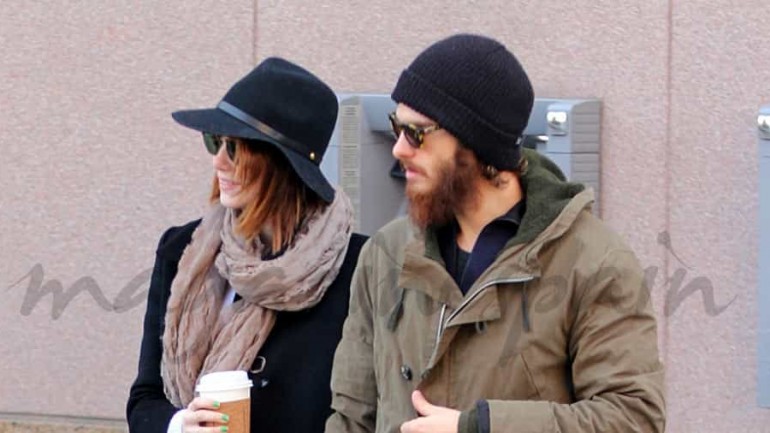 Emma Stone y Andrew Garfield amor y frío en New York