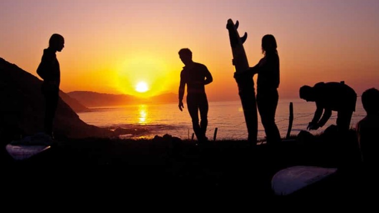 Surfing una forma diferente de descubrir la Costa Vasca