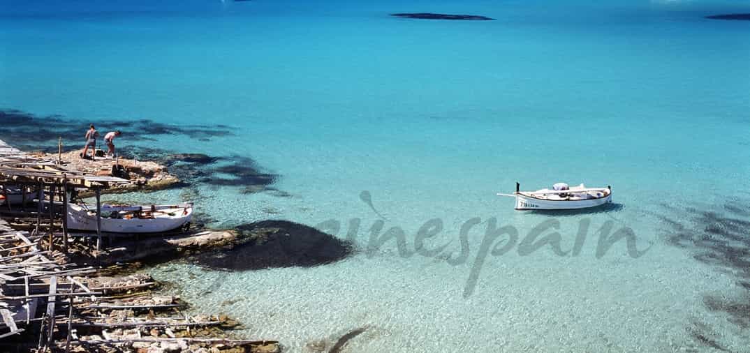 Viaja a las playas de Formentera