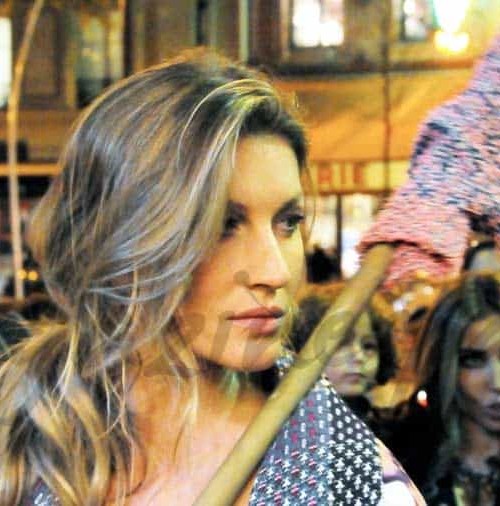 Gisele Bündchen, finaliza el rodaje de Chanel nº 5 por las calles de París