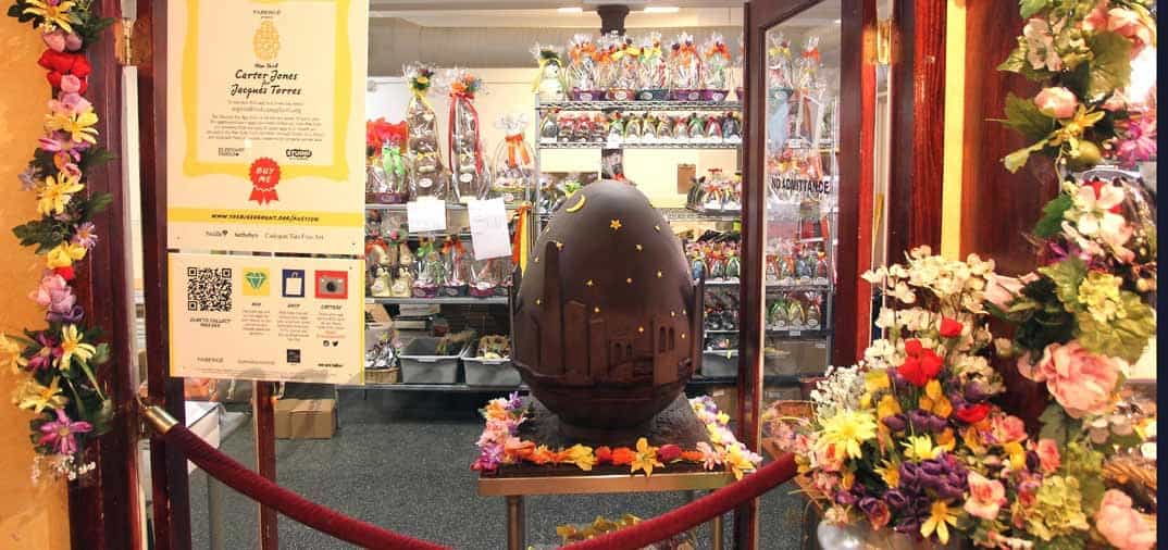 A subasta, un huevo de Pascua de 45 kilos y 8.000 euros