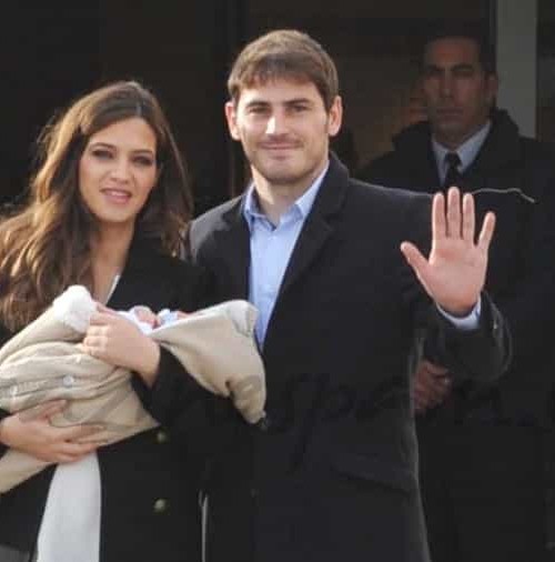 Sara Carbonero e Iker Casillas, presentan a Martin
